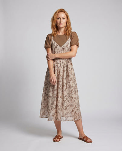 Damen Maxi-Kleid mit zarten Blumendrucken und schwingendem Rock EB