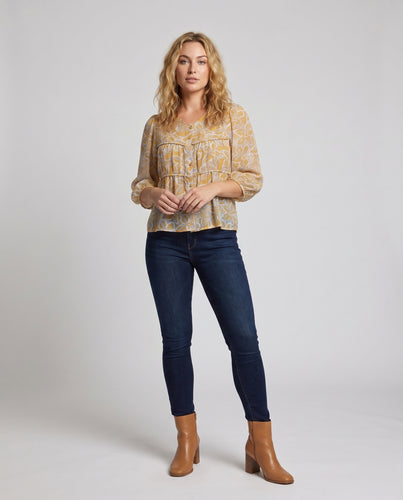 Damen Verspielte Bluse mit Rüschendetails und floralem Muster EB