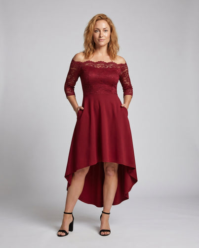 Damen Kleid mit asymmetrischem Saum und Spitze EB