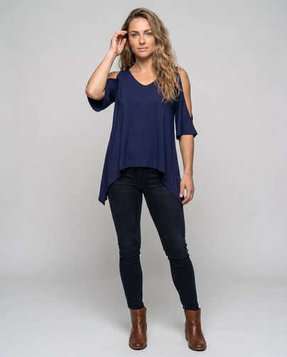 Damen Lässiges Blusenshirt mit speziellen Schulterauschnitten und schwingendem Saum EB