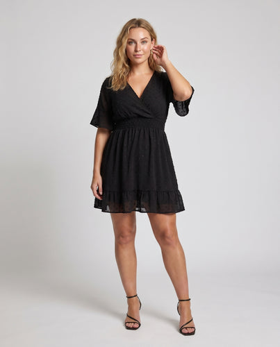 Damen Sommerkleid mit V-Ausschnitt und Rüschendetails EB