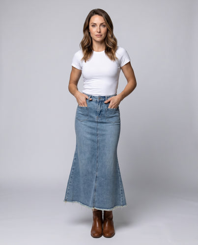 Damen Jeansrok im eleganten A-Linien Schnitt mit fransigem Saum