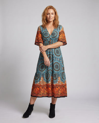 Damen Bohemian Maxikleid mit kunstvollem Druck und elegantem V-Ausschnitt EB