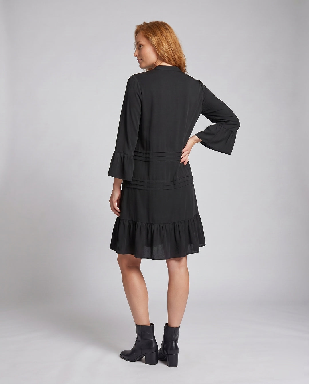 Product 15622873383242 - back_view
