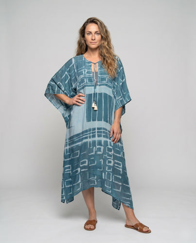 Damen luftiger Strandkaftan mit elegantem geometrischen Design EB