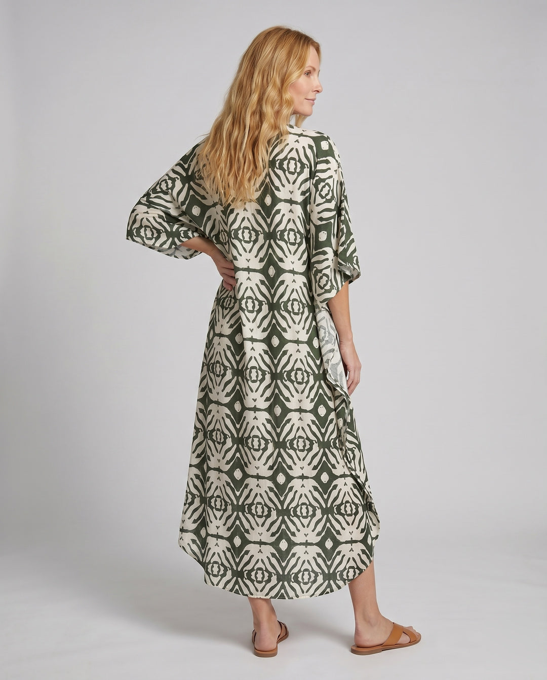 Product 15622881935690 - back_view