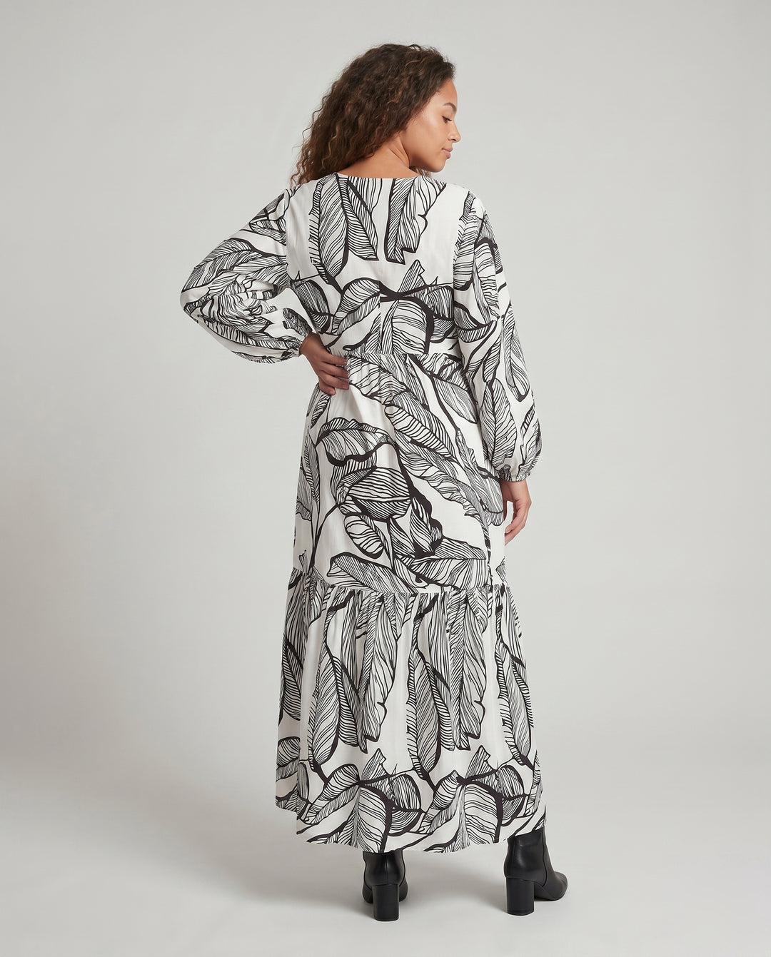 Product 15622888522058 - back_view