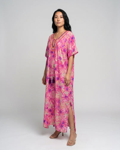 Damen Maxikleid mit farbenfrohem Blumendruck und seitlichen Schlitzen Heidi Mode