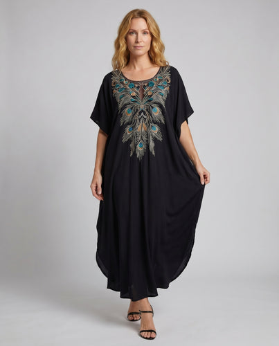 Damen Maxikleid mit künstlerischer Pfauenstickerei Heidi Mode