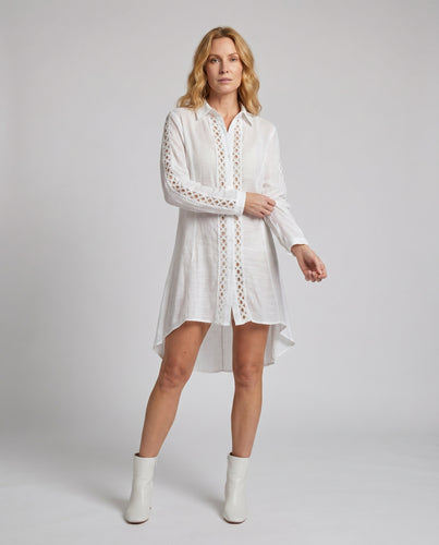 Damen Strandhemd mit eleganter Knopfleiste und filigranen Häkelakzenten Heidi Mode