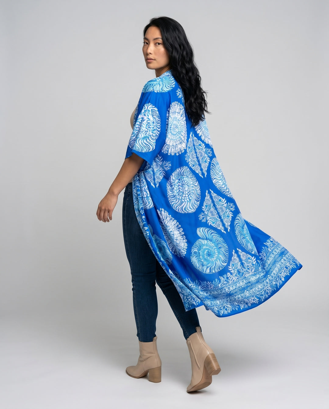 Product 15622909296970 - back_view