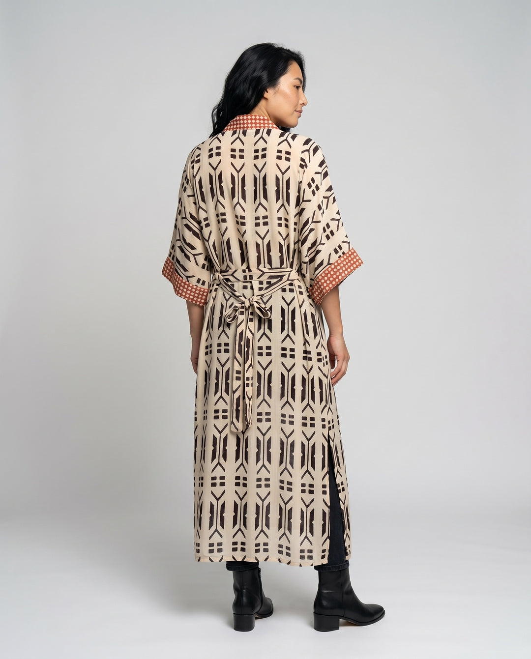 Product 15622909657418 - back_view