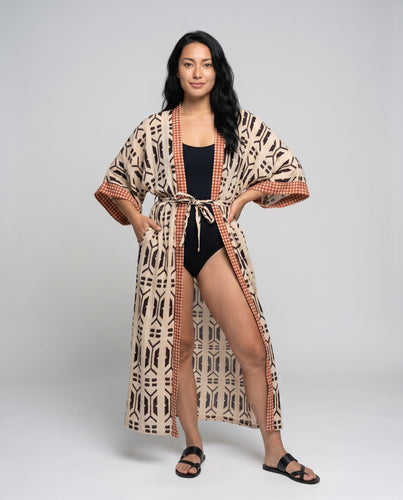 Damen Strandkimono mit kunstvollem geometrischen Muster und seitlichem Bindeband Heidi Mode