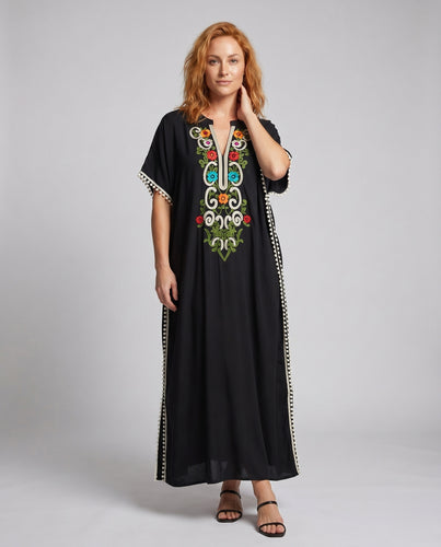 Damen Strandkleid mit farbenfrohen Stickereien Heidi Mode