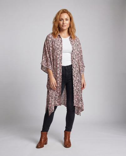 Damen Strandkleid mit floralem Muster und weitem Schnitt Heidi Mode