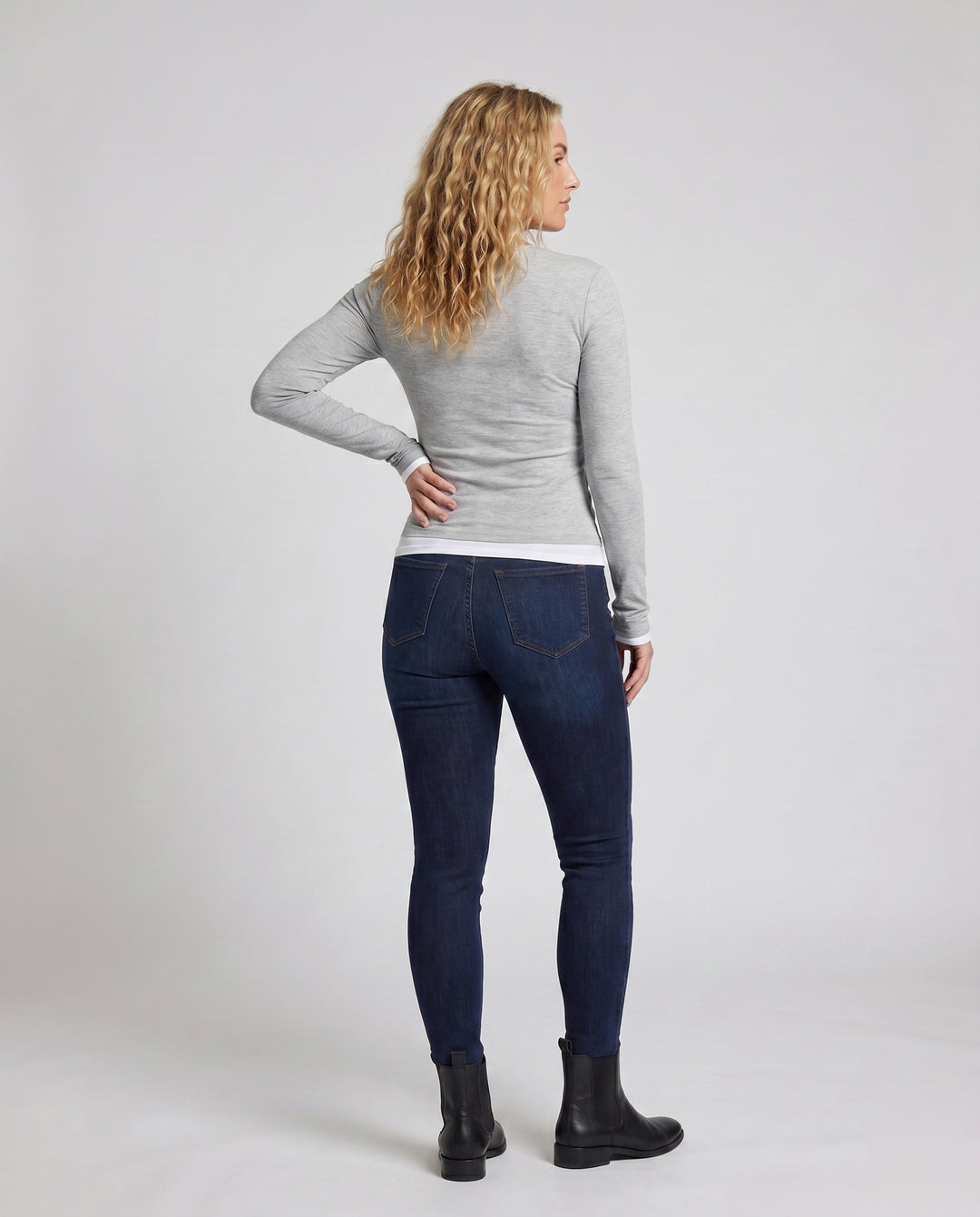 Product 15624516567370 - back_view