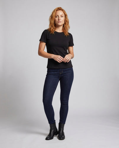 Damen nan entspannt geschnittenes Kurzarmshirt mit asymmetrischem Saum und feinem Baumwollmix