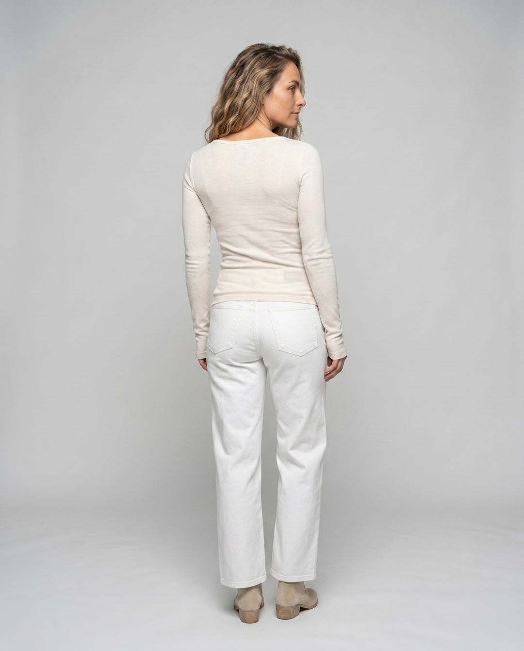 Product 15624518041930 - back_view