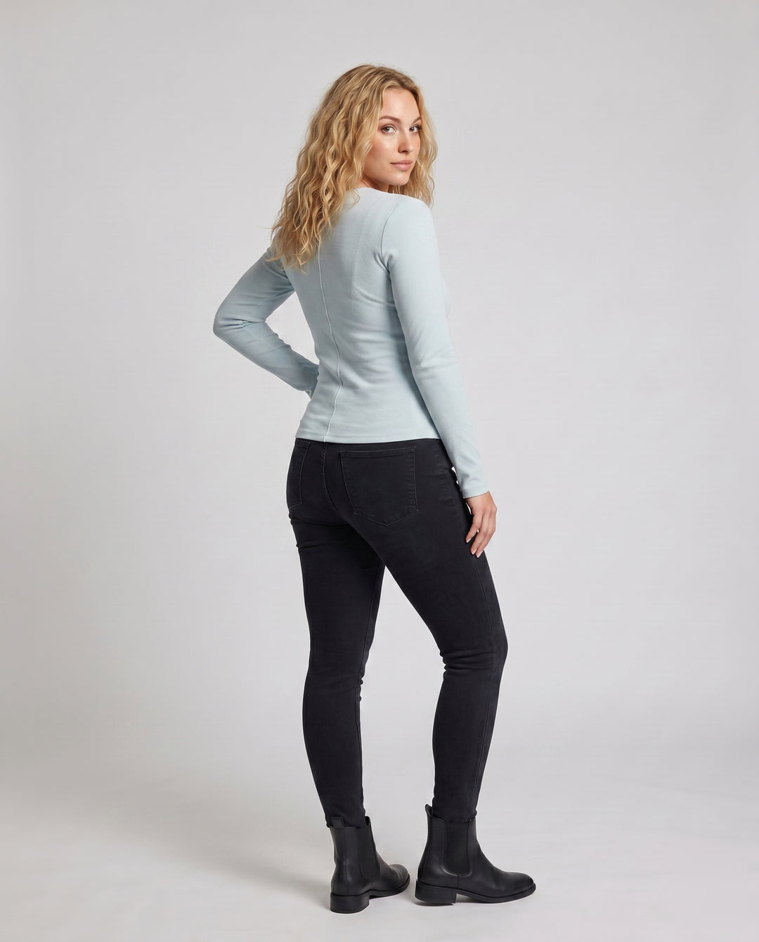 Product 15624527085898 - back_view