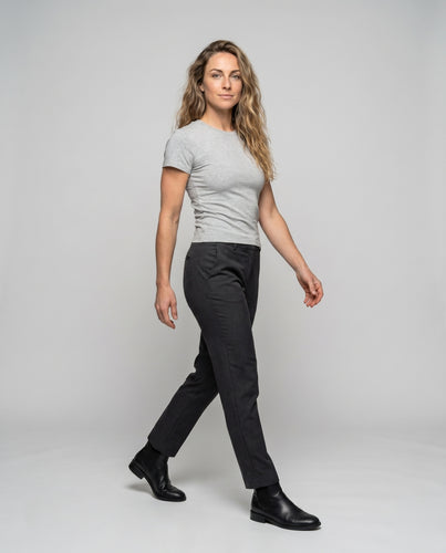 Damen nan formgebendes Stretchjersey-Shirt mit körpernaher Passform und Rundhalsausschnitt