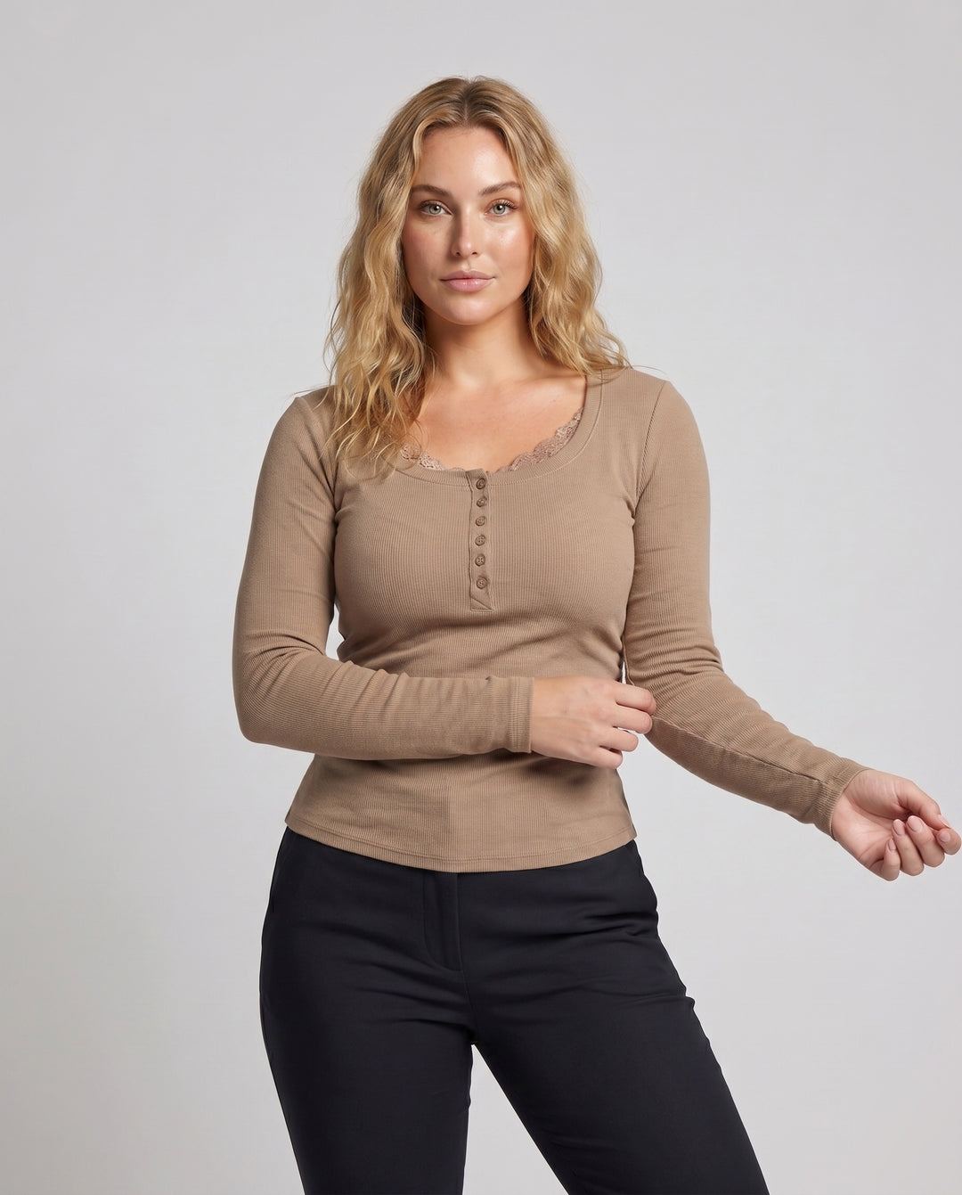Product 15624541569354 - upper_body
