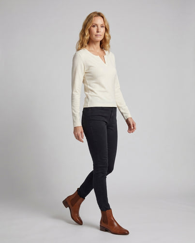Damen nan minimalistisches Kurzstrick-Top mit mittigem V-Schlitz und entspannter Silhouette