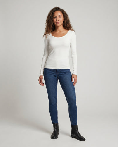Damen nan schlankes Langarmshirt mit weitem U-Boot-Ausschnitt aus elastischem Stretchjersey