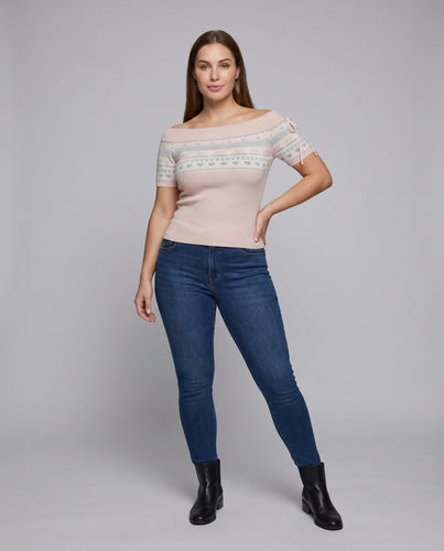 Damen nan schulterfreies Carmen-Feinstricktop mit Norweger-Muster am Brustteil, figurformendem Rippkörper und Zierbändern