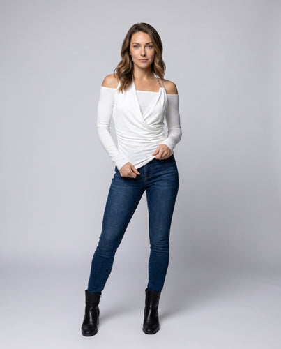 Damen nan schulterfreies Wickelshirt mit Schmuckträger und Raffung