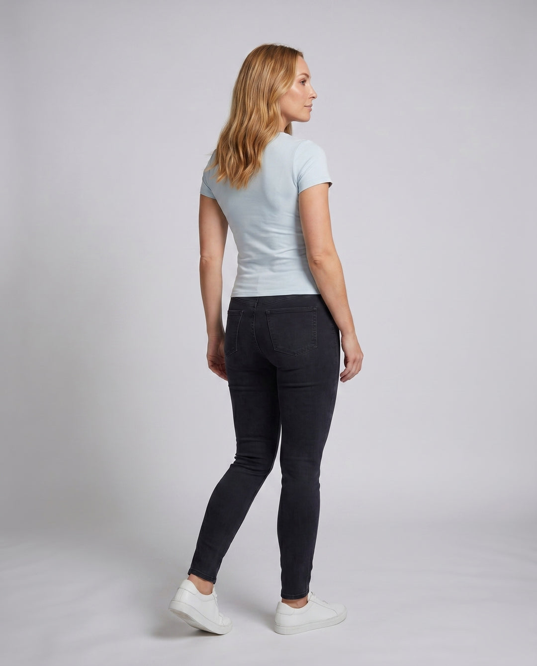 Product 15624567652682 - back_view
