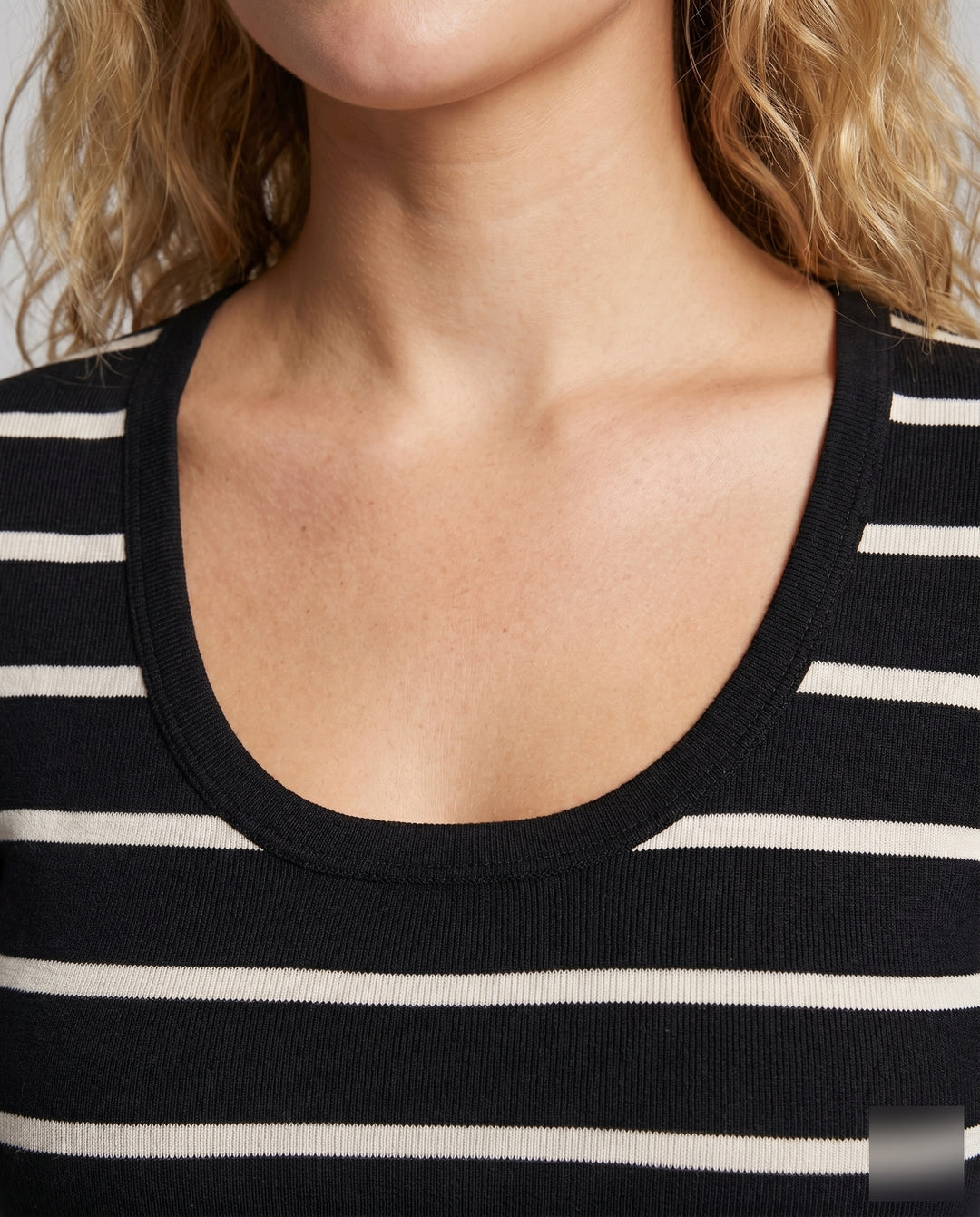 Product 15624569094474 - close_up_detail
