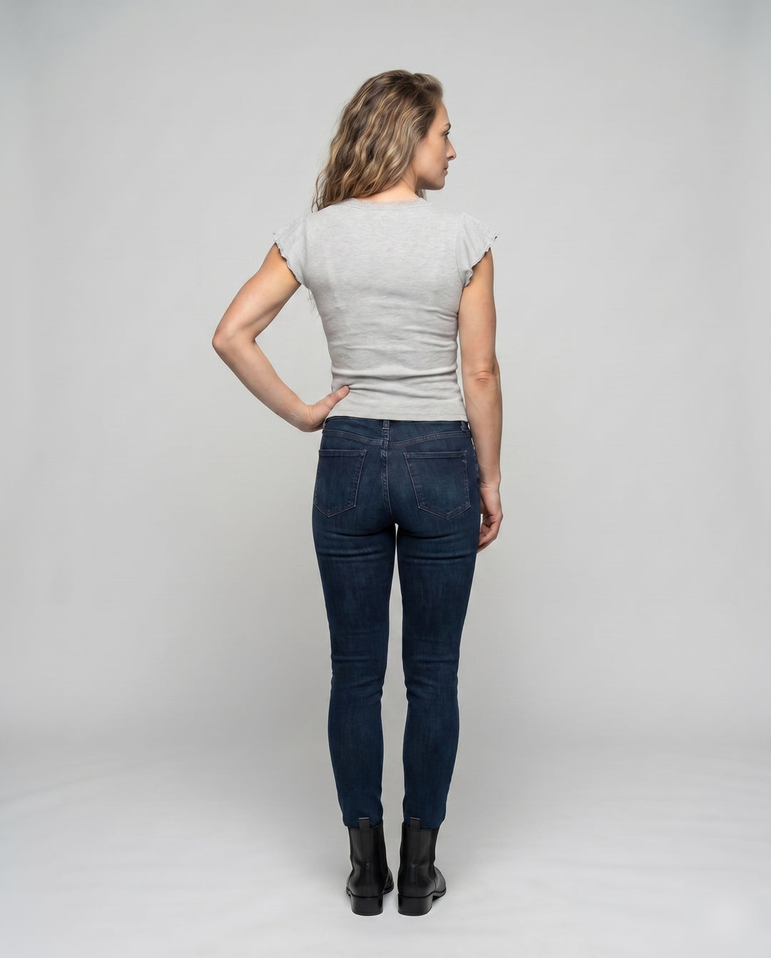 Product 15624572502346 - back_view