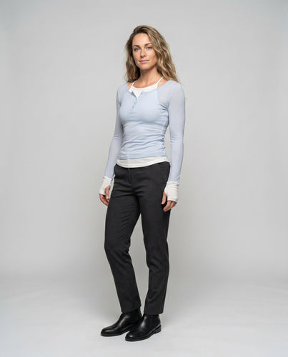 Damen nan ultraleichtes Lagen-Longsleeve mit Henley-Knopfleiste und Daumenlochärmeln