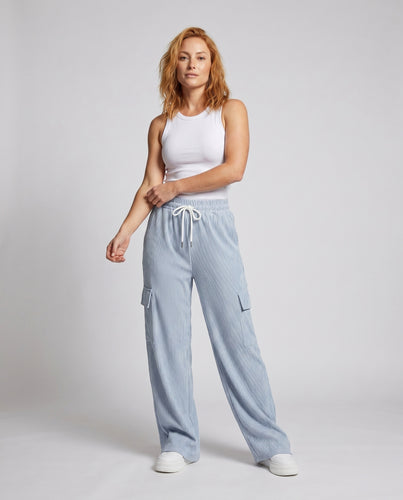 Damen Freizeit Hose mit seitlichen Taschen