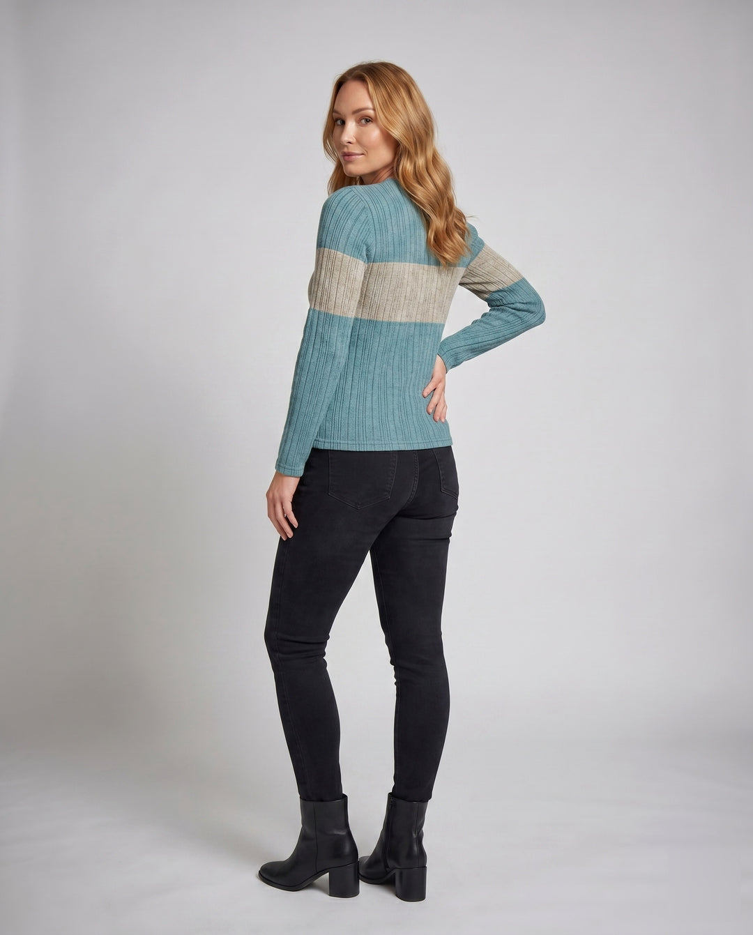 Product 15625024536906 - back_view