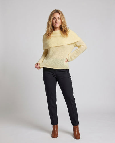 Damen weiches Oberteil mit asymmetrischem Design und schickem Kragen