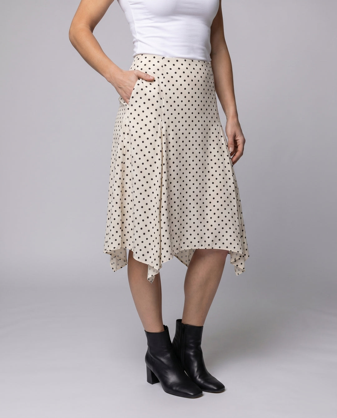 Product 15625055666506 - lower_body