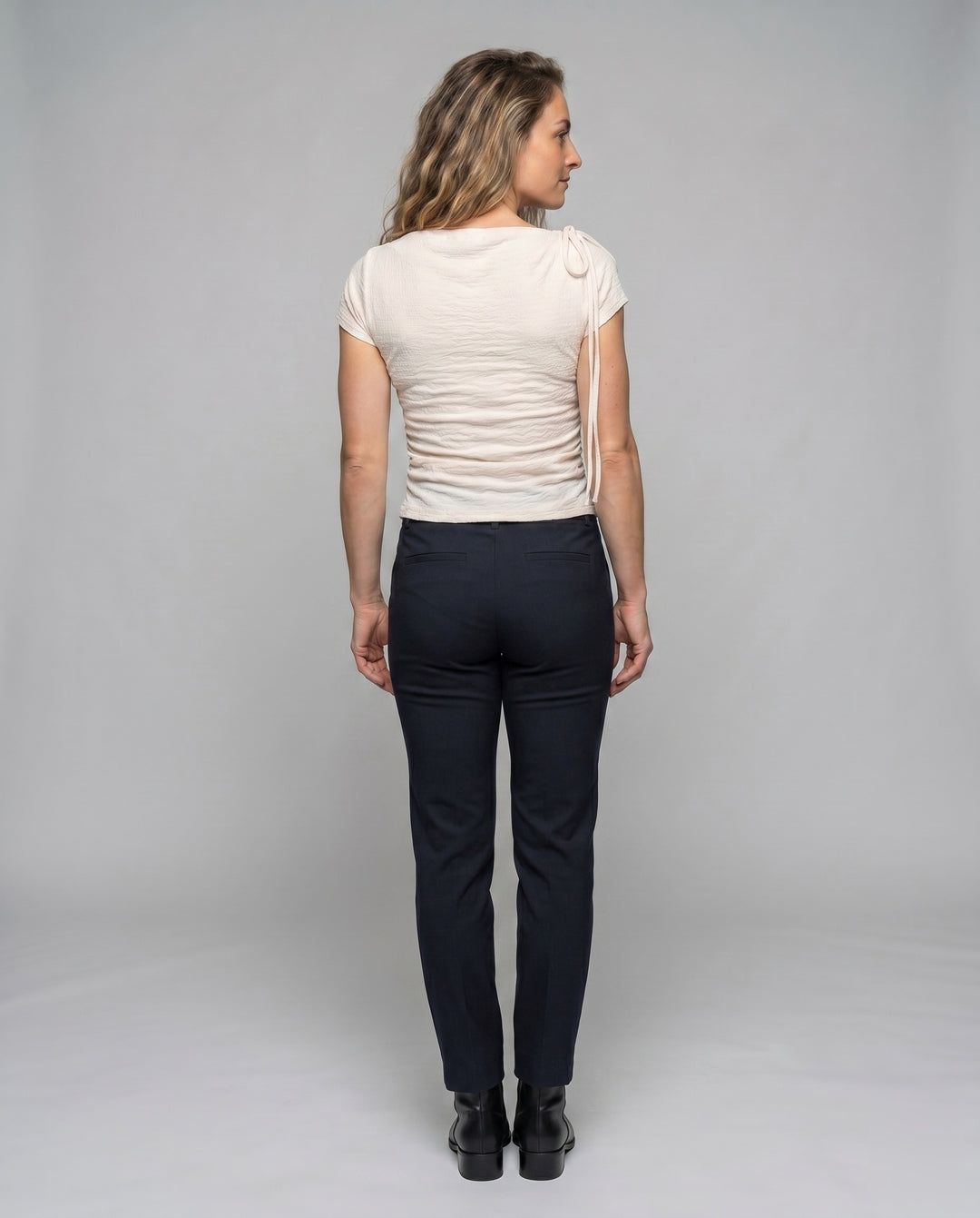 Product 15625059533130 - back_view