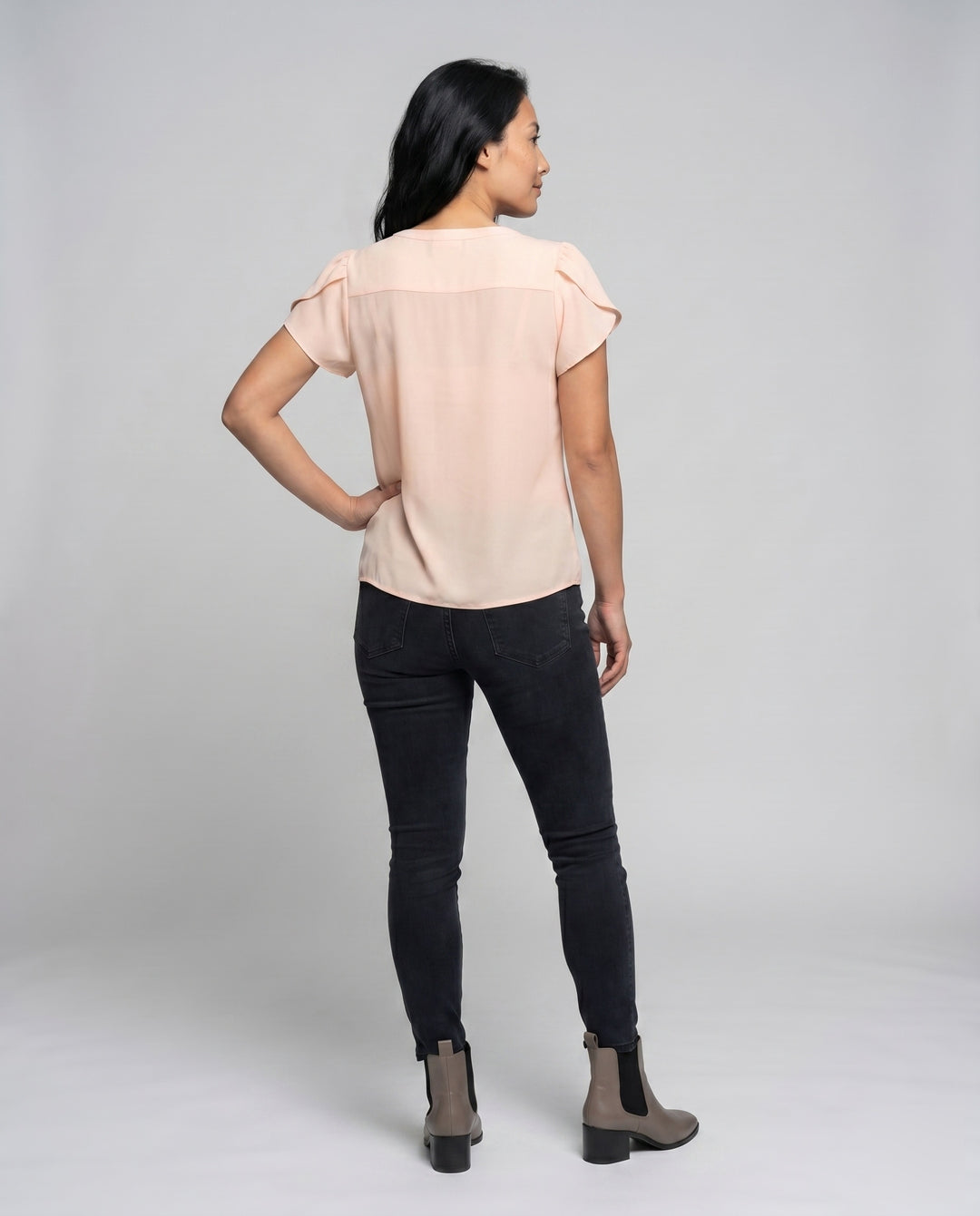 Product 15627220648266 - back_view
