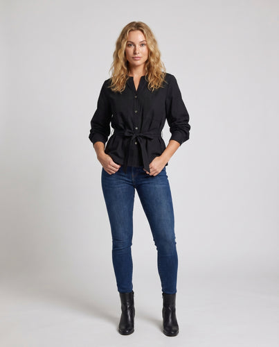 Damen Bluse mit lässigem Schnitt und eleganter Taillierung