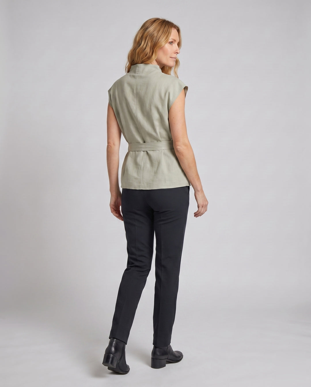 Product 15627221762378 - back_view