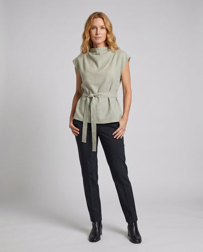 Damen Bluse mit stilvollem Gürtel und modernem Schnitt