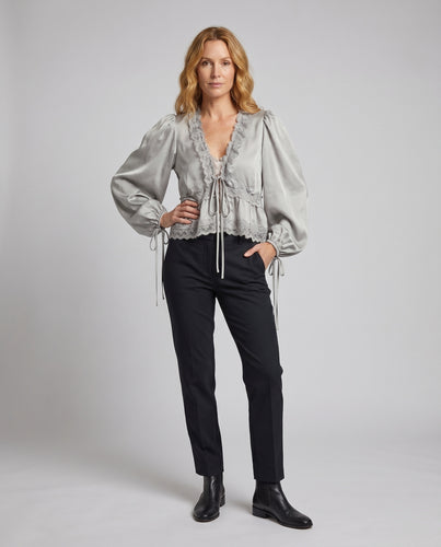 Damen Bluse mit voluminösen Ärmeln und eleganter Rüsche
