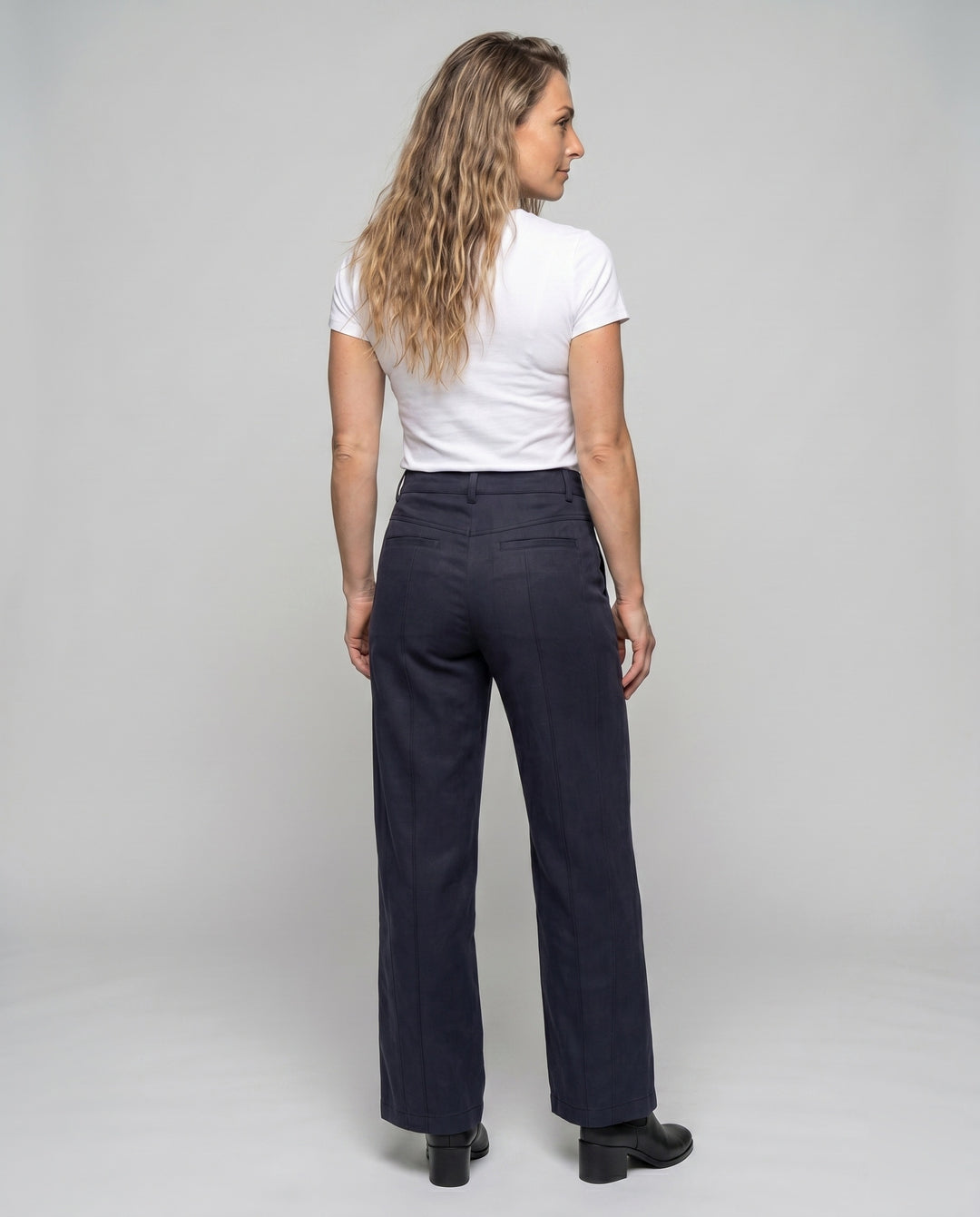 Product 15627223531850 - back_view