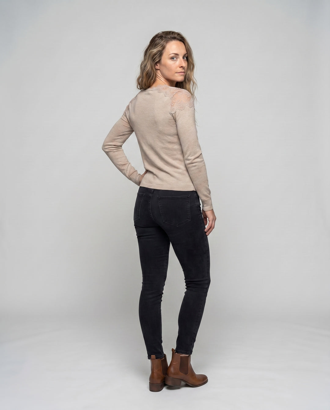 Product 15627226939722 - back_view