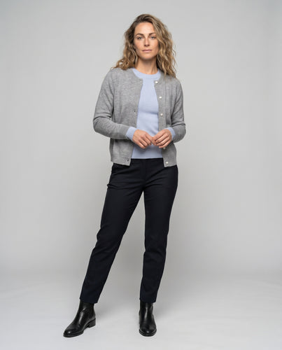 Damen feiner Woll-Cardigan mit eleganten Knopfdetails