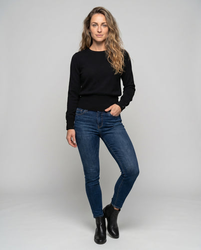 Damen Feinstrickpullover mit raffinierter Passform und hohen Bündchen