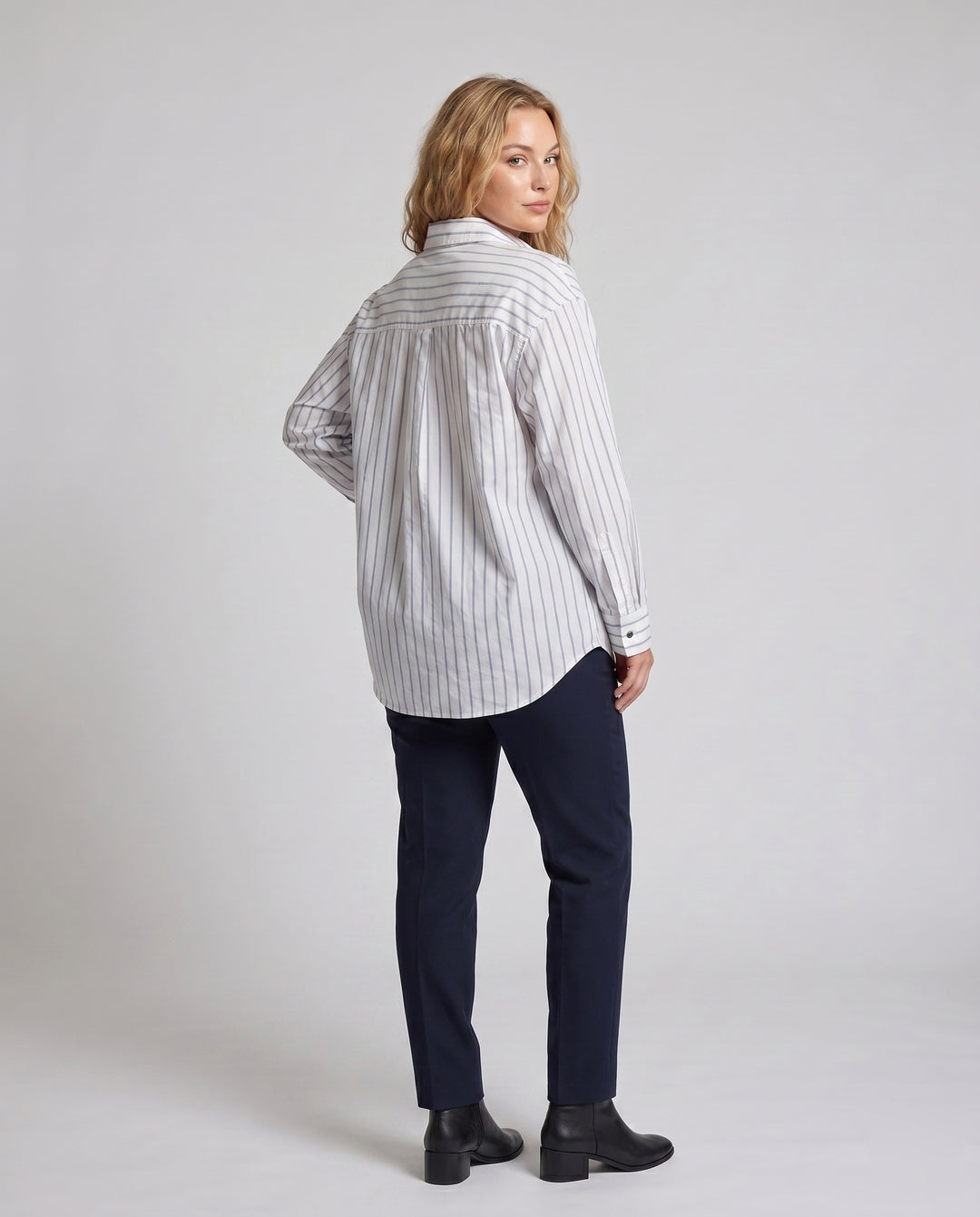 Product 15627229036874 - back_view