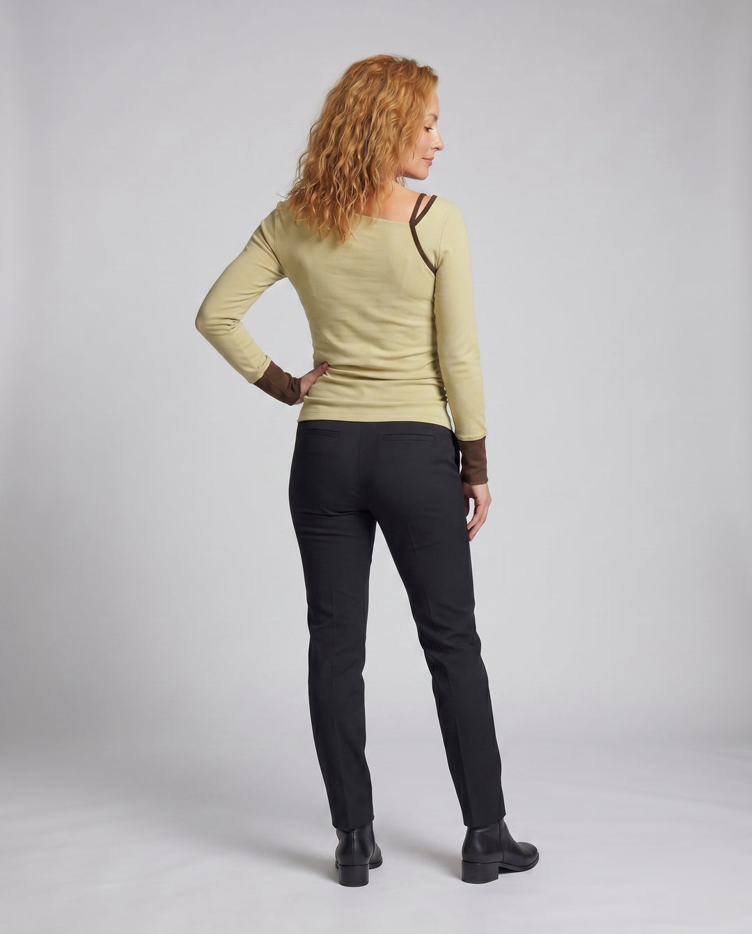 Product 15627236311370 - back_view