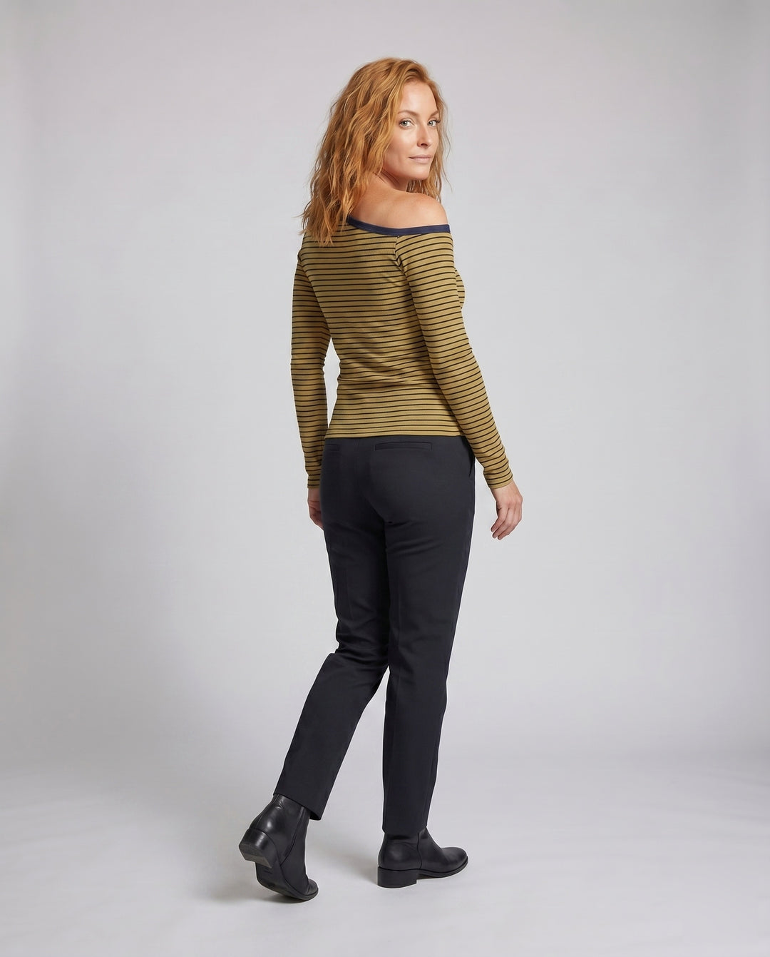 Product 15627236507978 - back_view